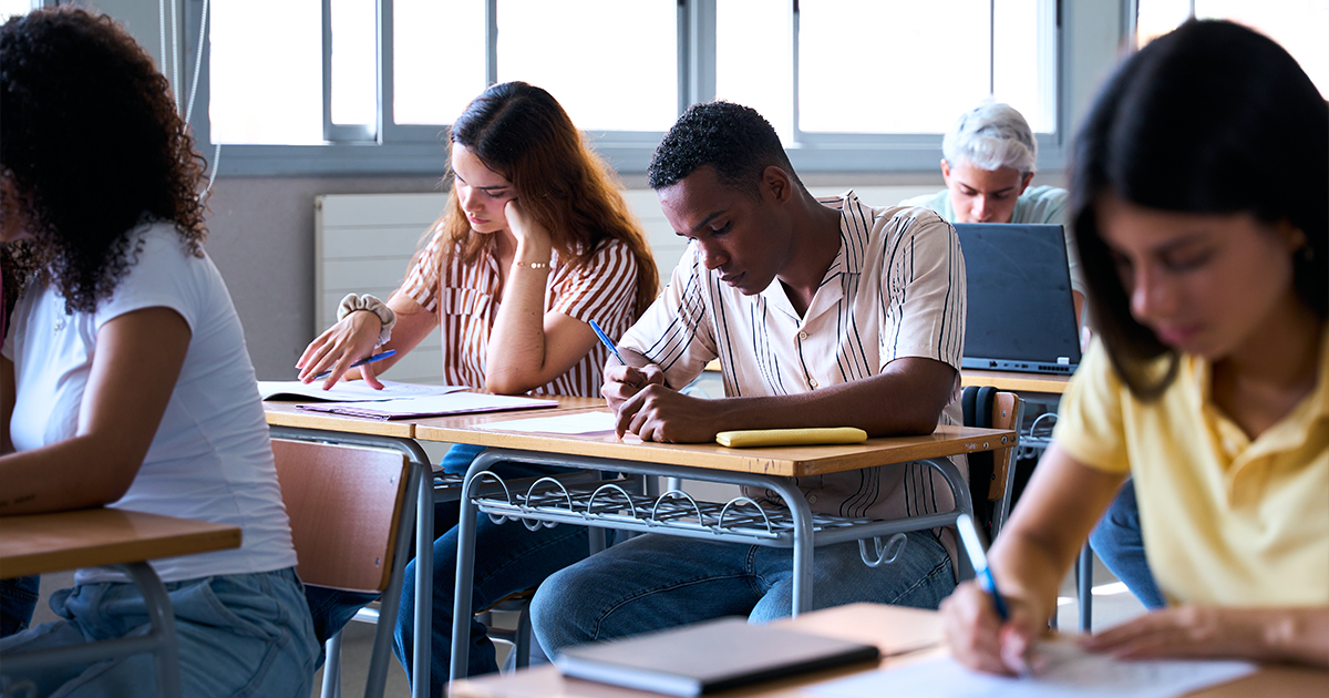 coletânea-redacao-ufg-fuvest